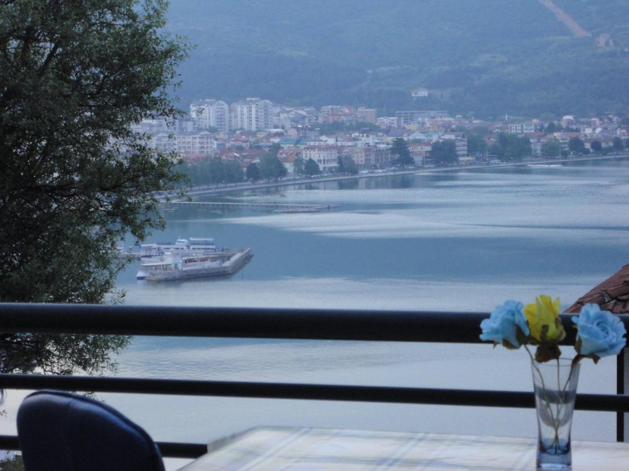 Accommodation J&T Ohrid Esterno foto