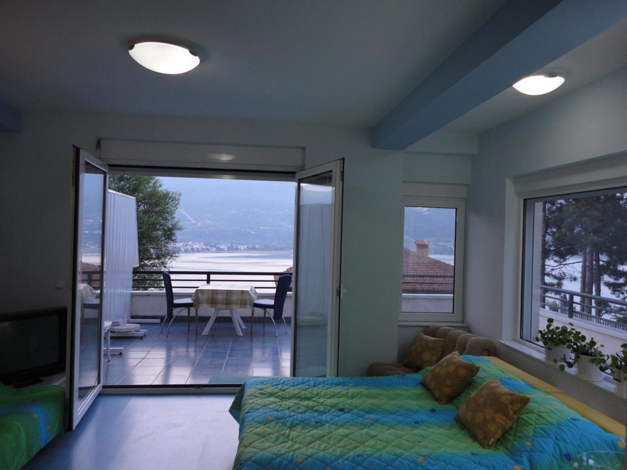 Accommodation J&T Ohrid Esterno foto